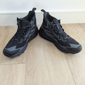 Adidas Terrex Free Hiker Gore-tex 2.0 Hiking Shoe - size 10.5